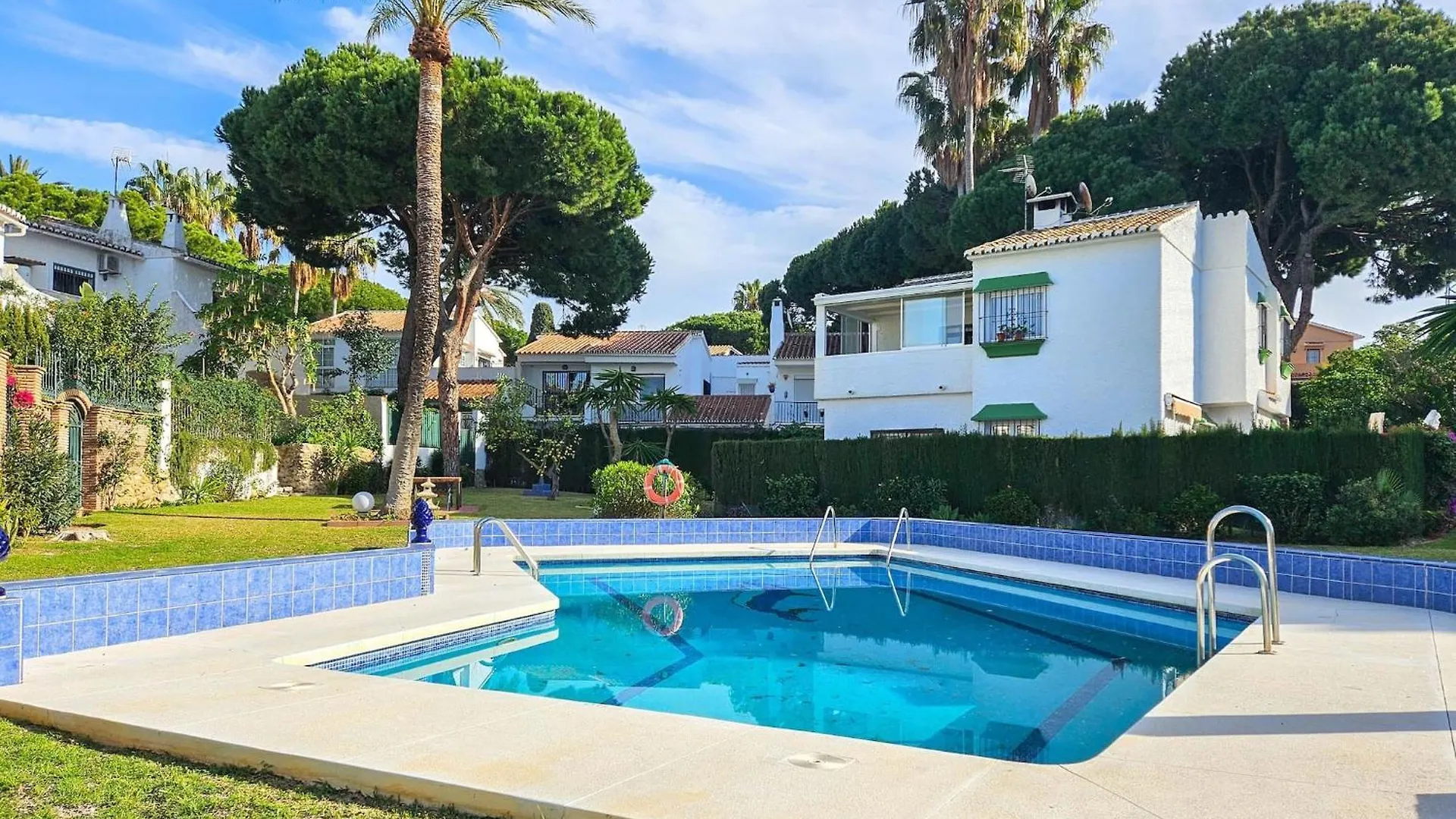 Two Bed House In Calahonda Just 1Km To The Beach MIJAS COSTA