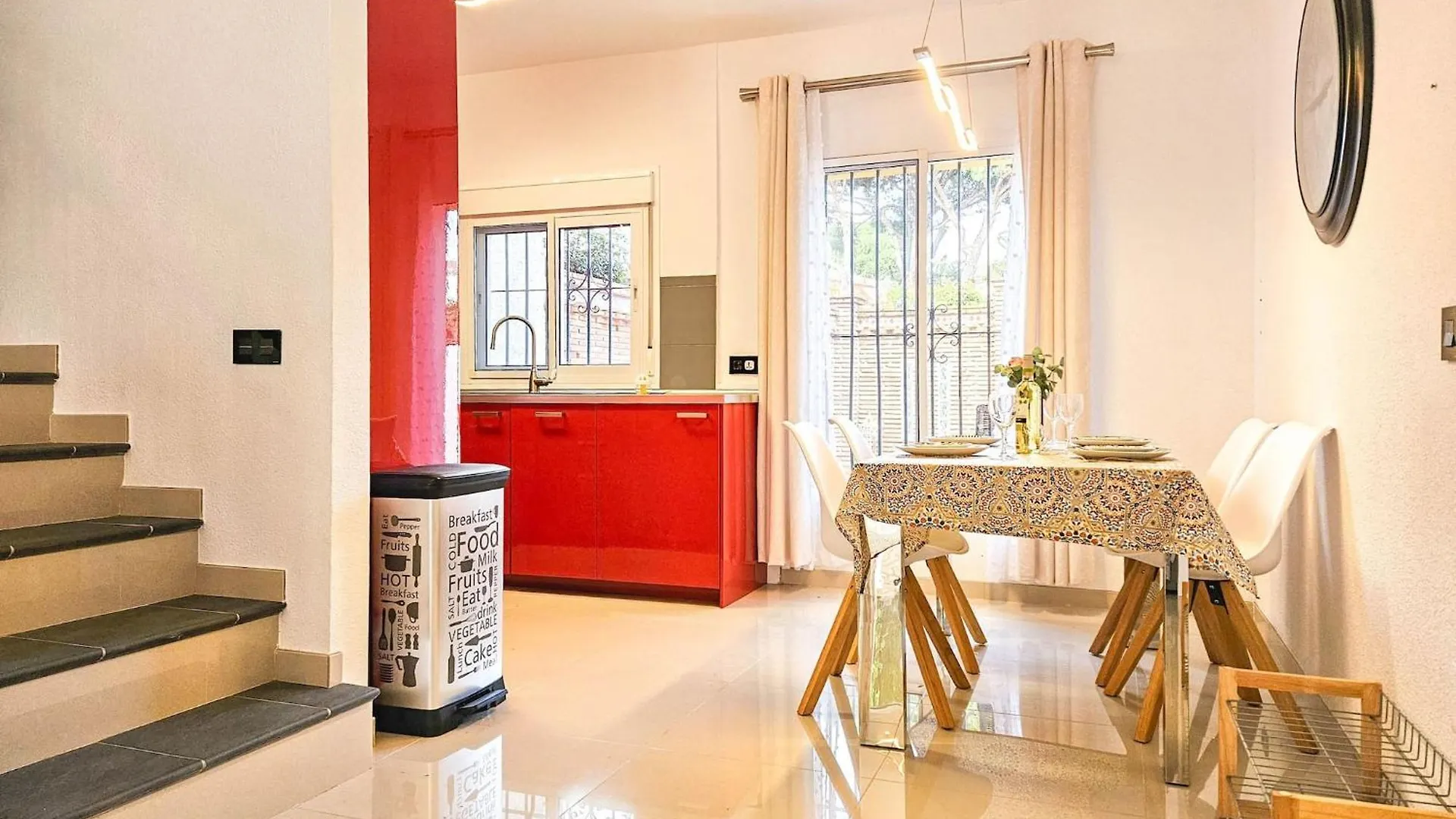 Two Bed House In Calahonda Just 1Km To The Beach MIJAS COSTA 0*,  Hiszpania